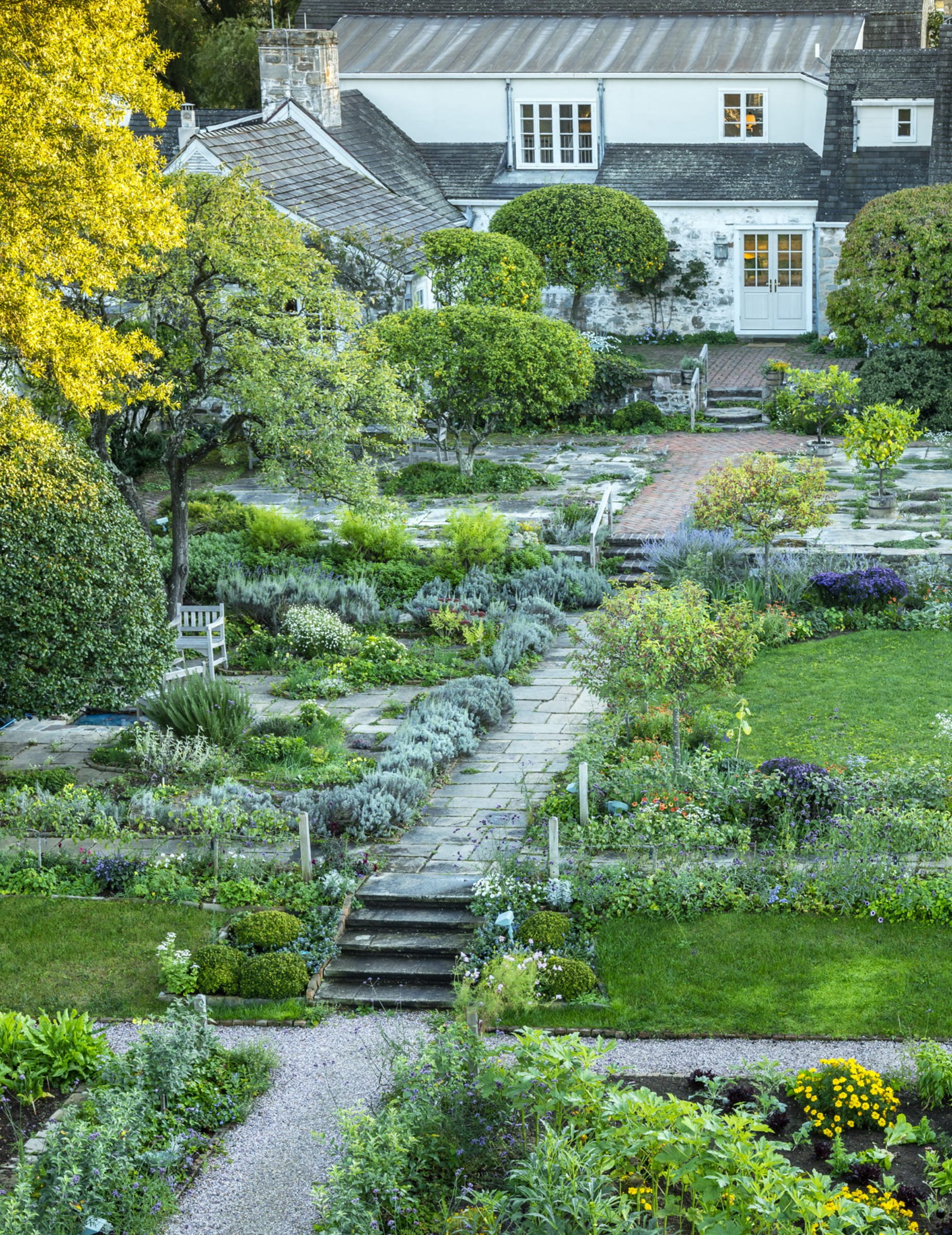 GardensOfBunnyMellon-4